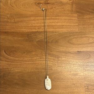 Elegant Gold Pendant Necklace - read note on chain